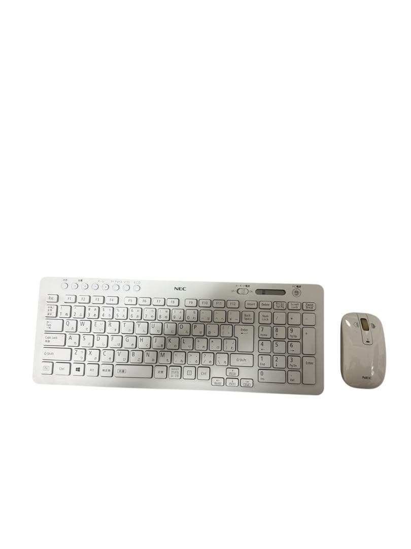 NECデスクトップ一体型PC✨第７世代‼️corei7‼️SSD搭載✨メモリ8GB❗️