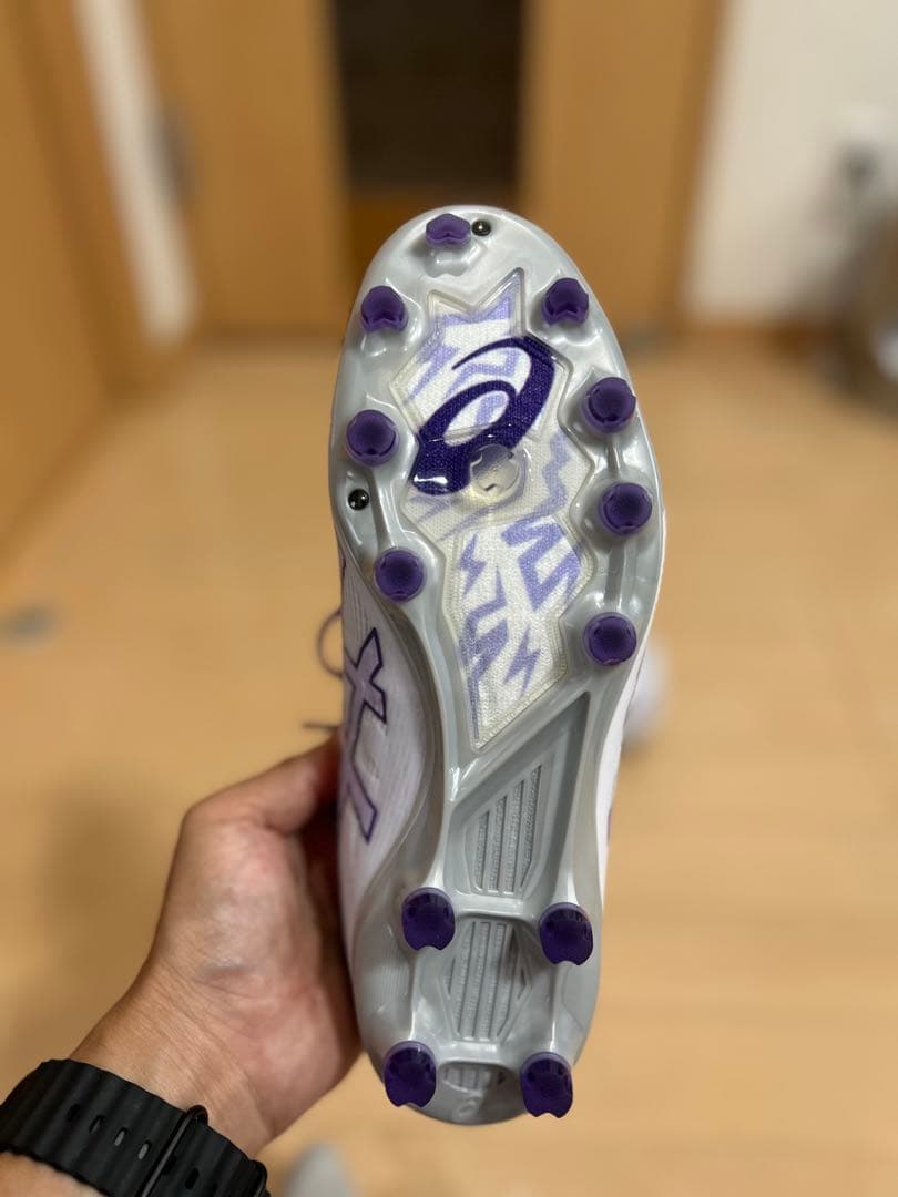 サッカーシューズ スパイク ホワイト/パープル　DS LIGHT ACROS 3