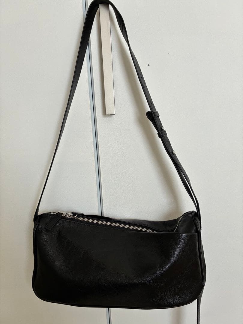 ear PAPILLONNER ミニスワローマチショルダーバッグ　本革 レザー