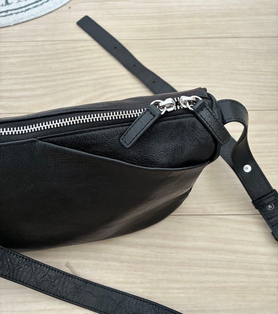 ear PAPILLONNER ミニスワローマチショルダーバッグ　本革 レザー