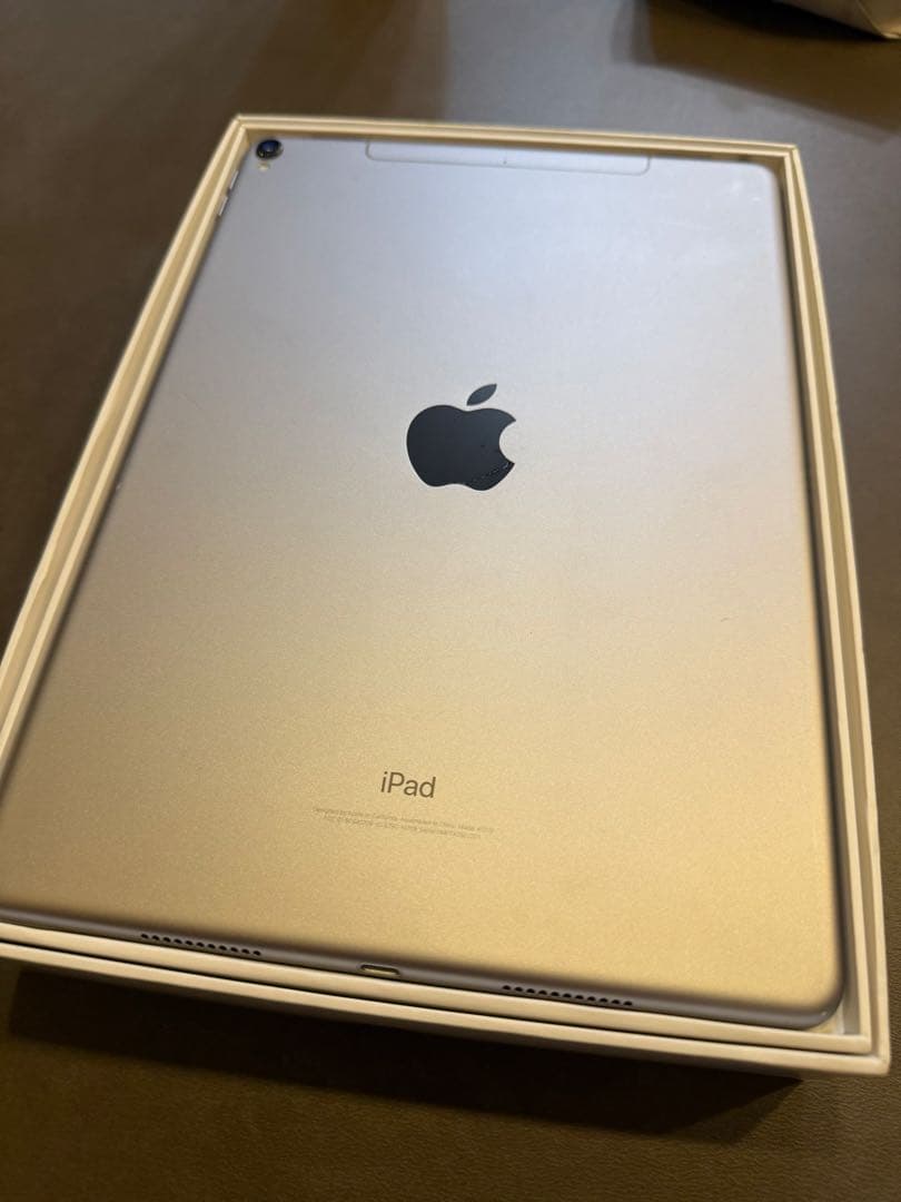 iPad Pro 10.5インチ　スペースグレー 64GB