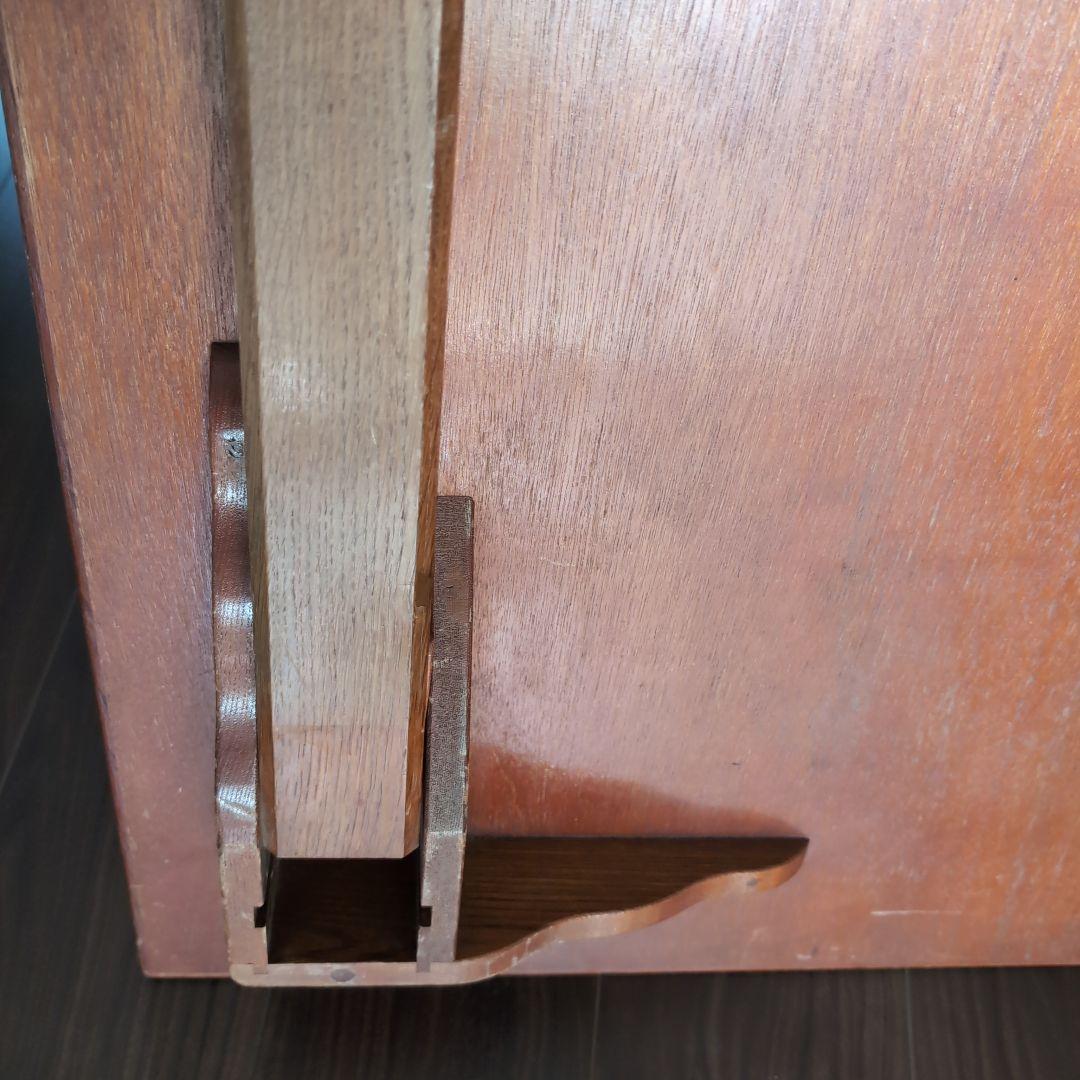 折りたたみ式の座卓