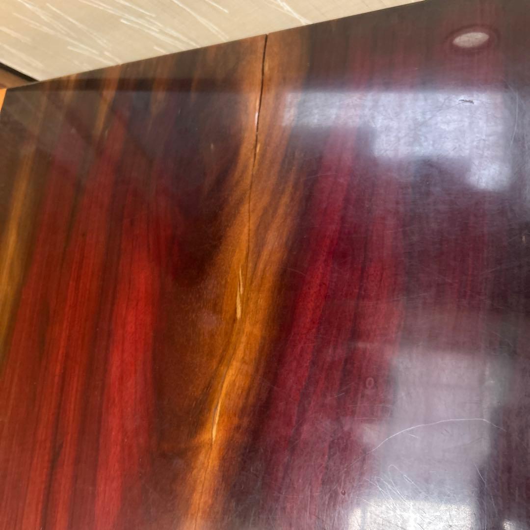 紅紫檀の座卓、ひび割れあり