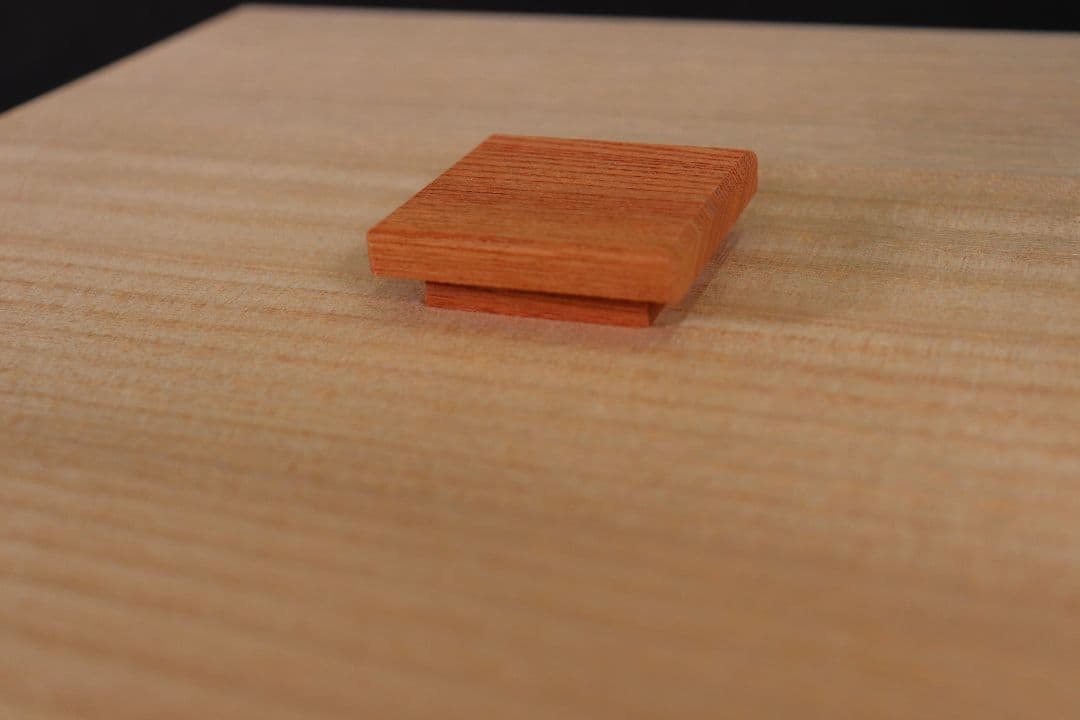 【新米の美味しさ長続き】【20キロ用】キャスター付き　20キロ用桐米びつ