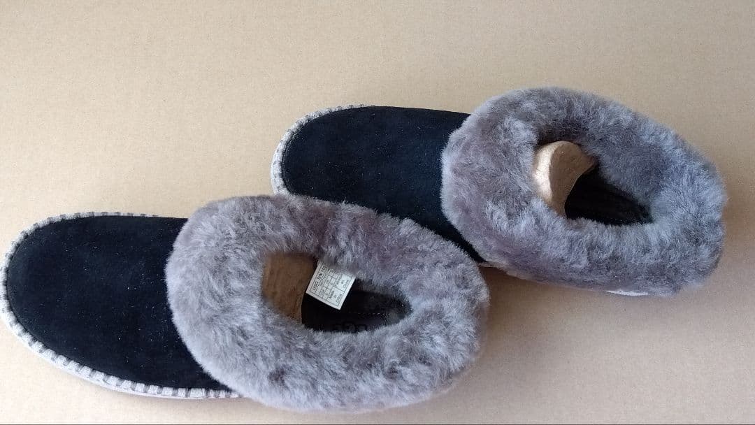 UGG WRIN ムートンブーツ