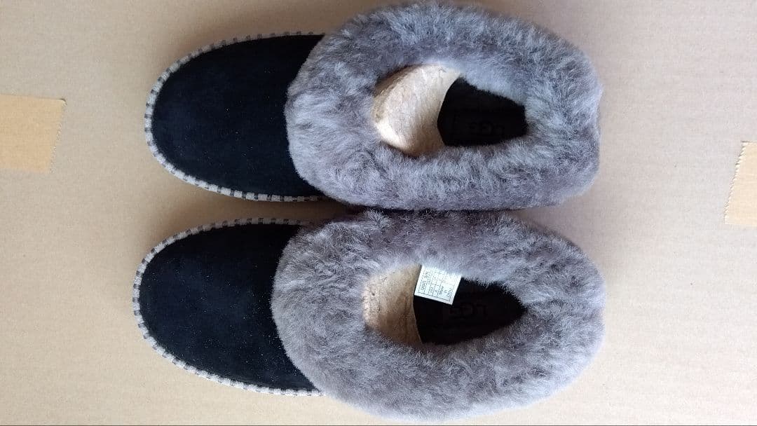 UGG WRIN ムートンブーツ