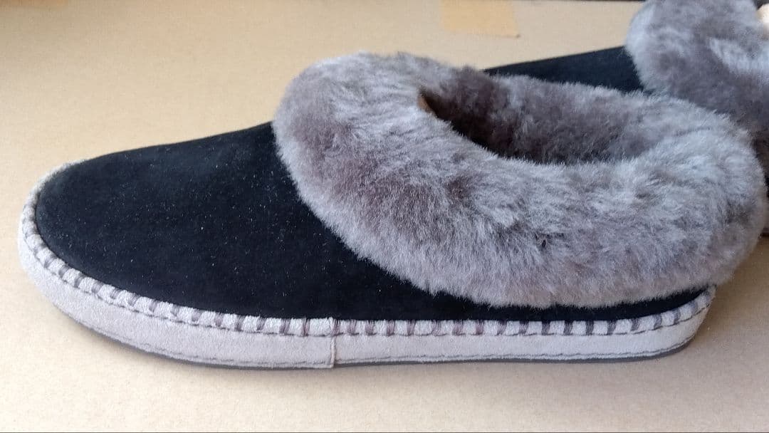 UGG WRIN ムートンブーツ