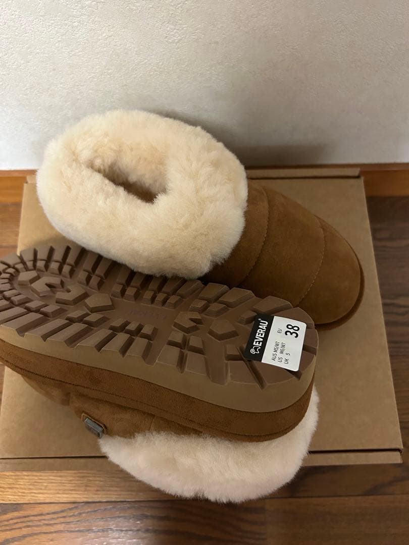 新品　UGG エクスプレス　ムートンブーツ　厚底　EU38