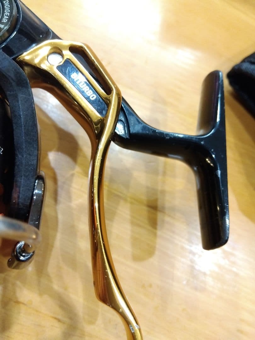 ダイワ　19ラグザス 2500LBD　LAXUS レバーブレーキリール