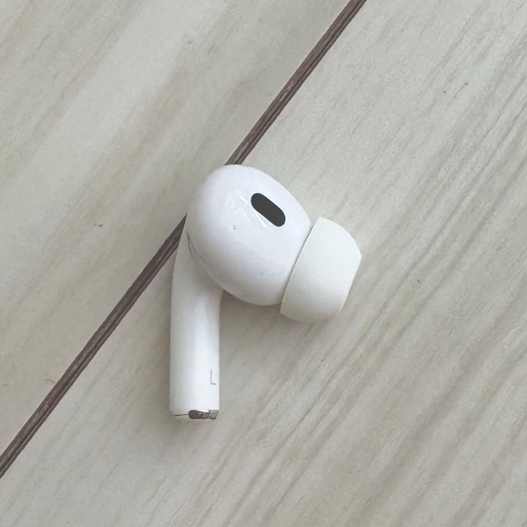 AirPods Pro第二世代　本体、左耳、付属品（右耳無し）