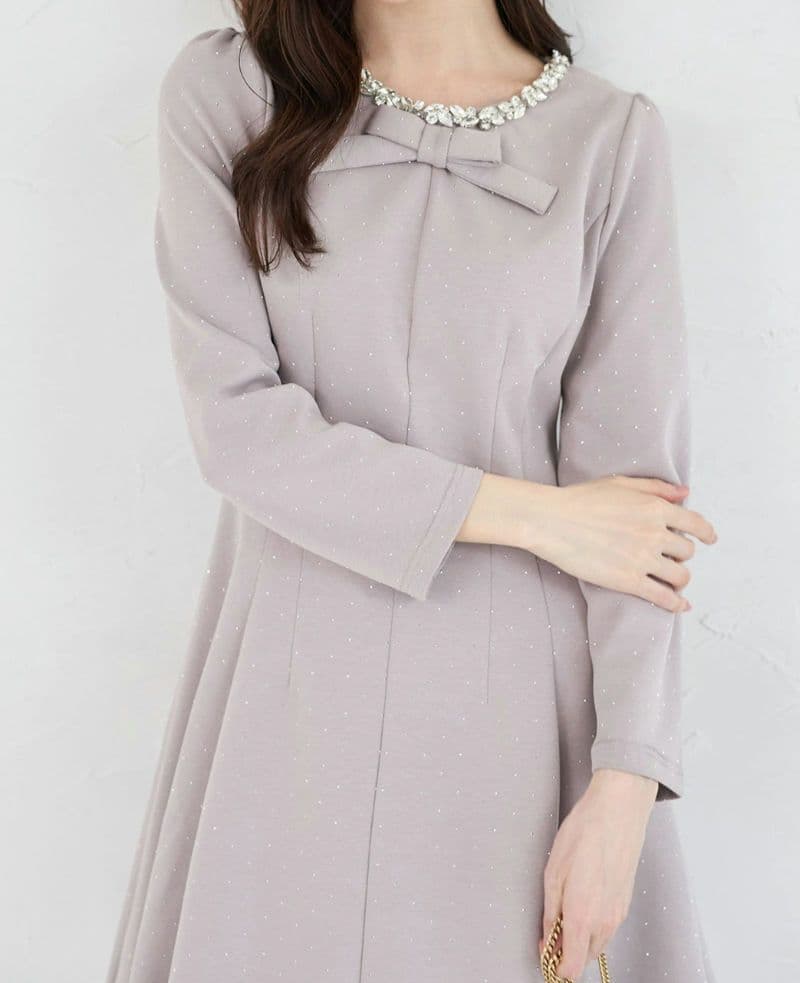 きらきらストーン×ビジュー付きリボンボンディングワンピース　アイスグレー