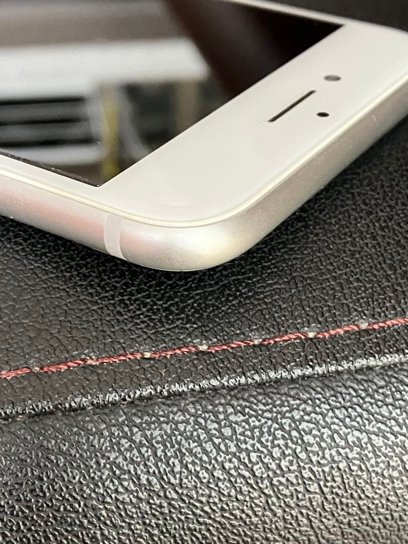 や*ま様 Apple iPhone 8 ホワイト 本体