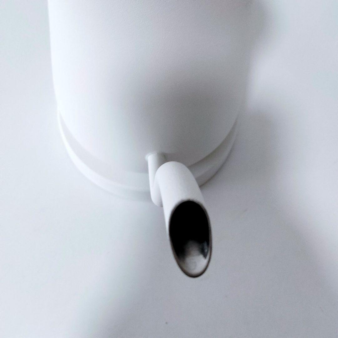 【中古美品】BALMUDA バルミューダ　電気ケトル　ホワイト 白　570