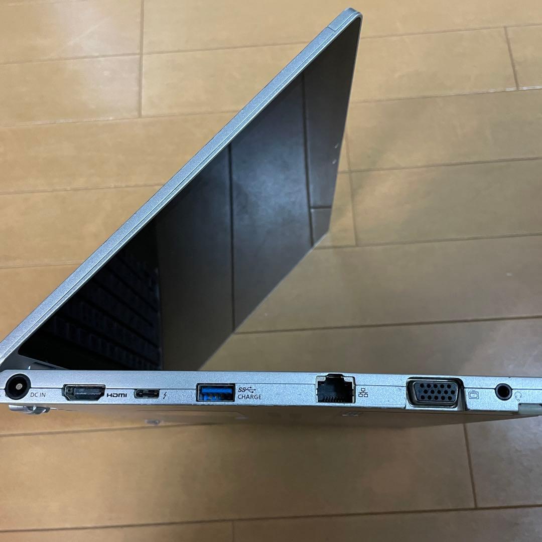 バッテリーほぼ新品　Panasonic CF-QV8T11VS