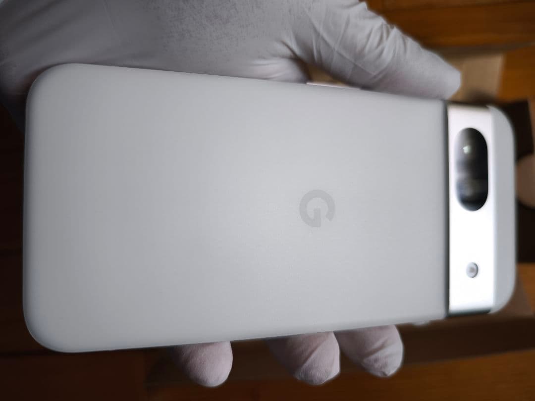 Google Pixel8a ほぼ新品 torras新品MagSafeケース付き