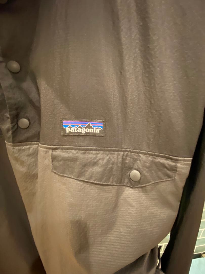 レア 廃盤XXL パタゴニア フーディニスナップt 黒 灰 ナイロン