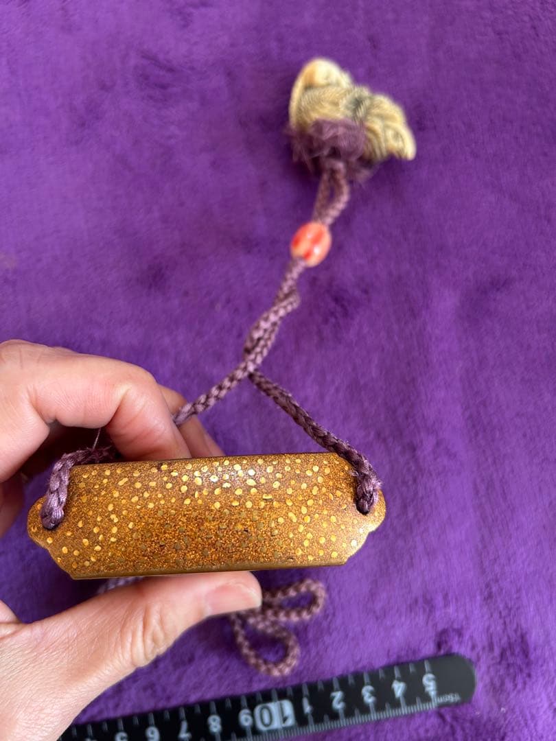 印籠 虎 絵柄 根付 二匹の鼠 縁起物 薬入れ 小物入れ