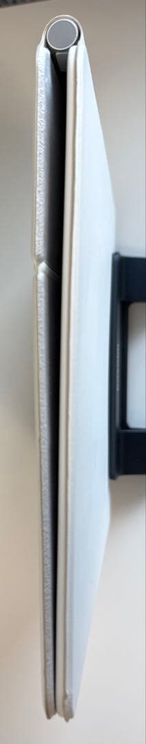 iPad Pro 12.9 (2021) 用 Magic Keyboard