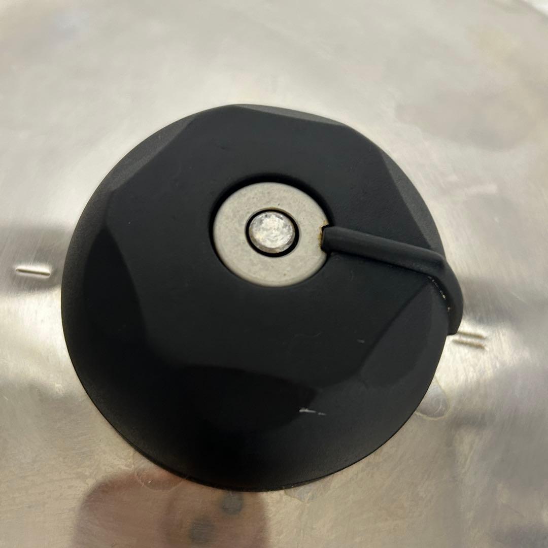 ステンレス圧力鍋 蒸し器付き　フィスラー　vitavit 6リットル　レシピ本付