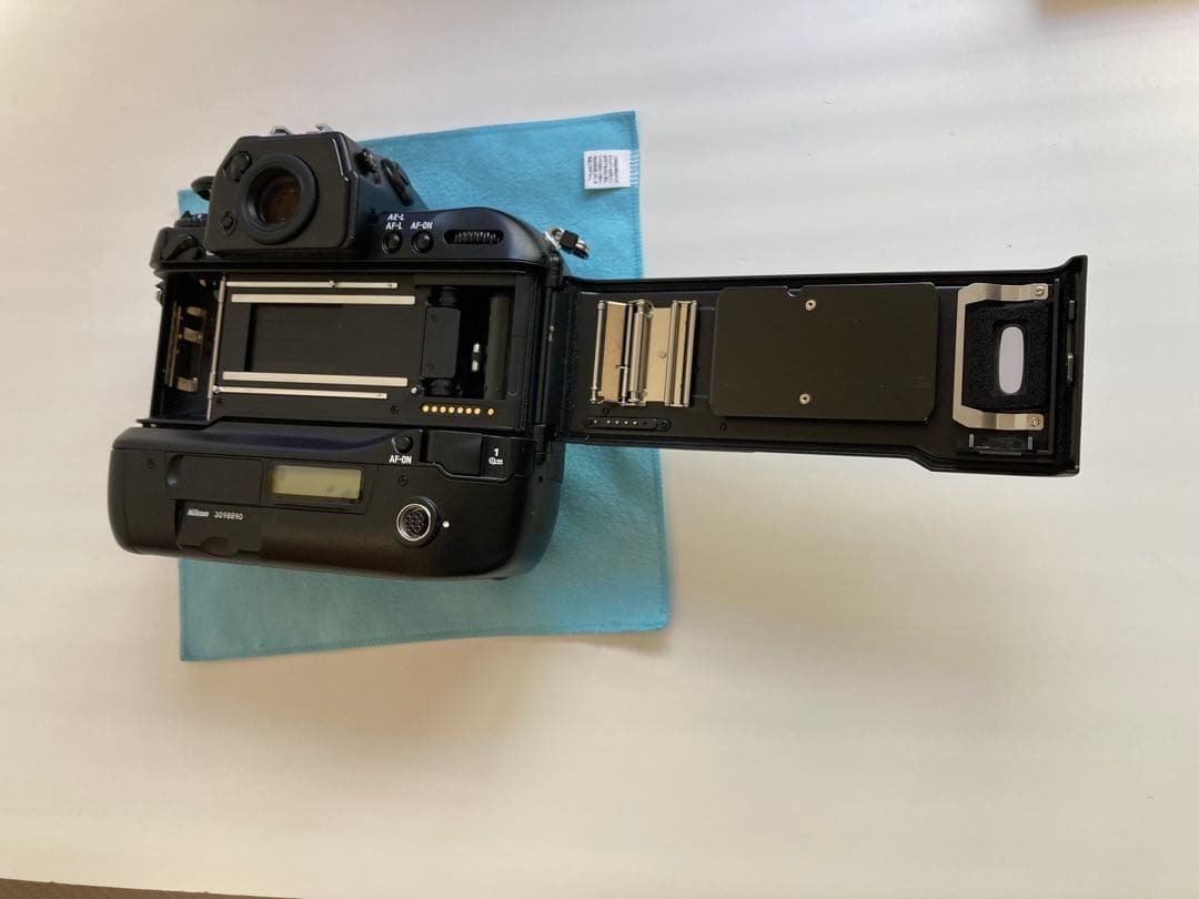 ニコン Nikon F5 ボディ フィルム 一眼レフカメラ