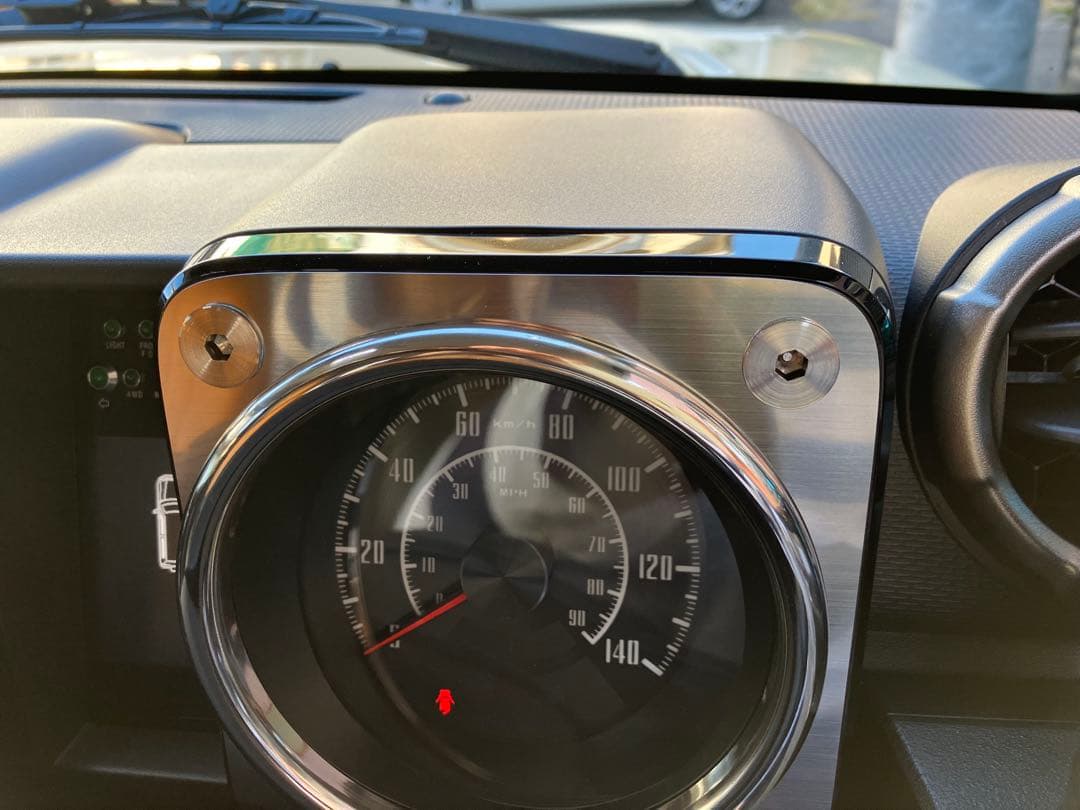 ジムニーretro activeメタルガーニッシュ