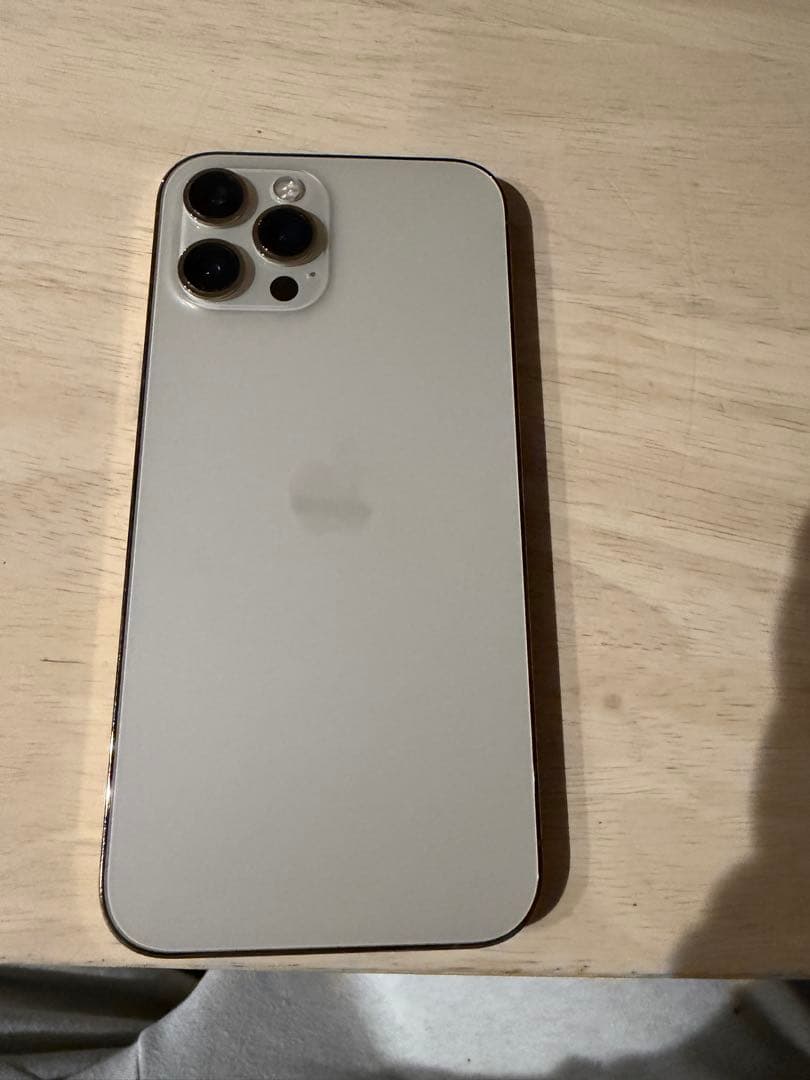 iPhone12ProMAX ゴールド