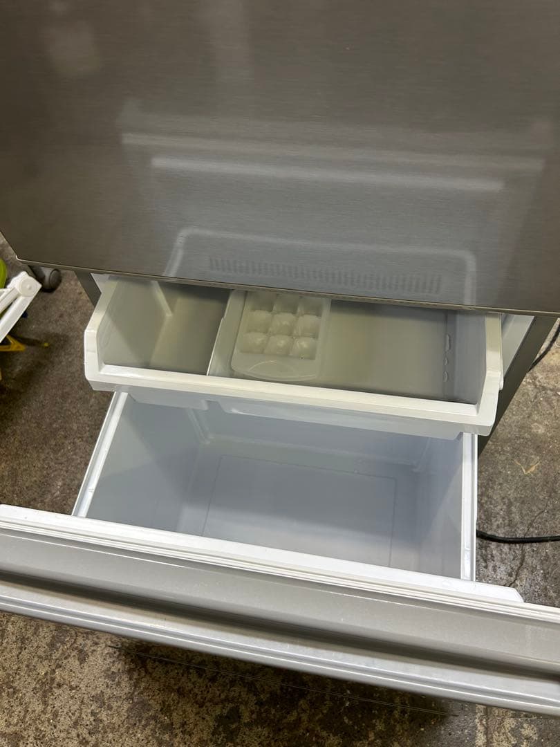 アクア 201L 冷凍冷蔵庫 2023年製 AQR-20N ブラッシュシルバー