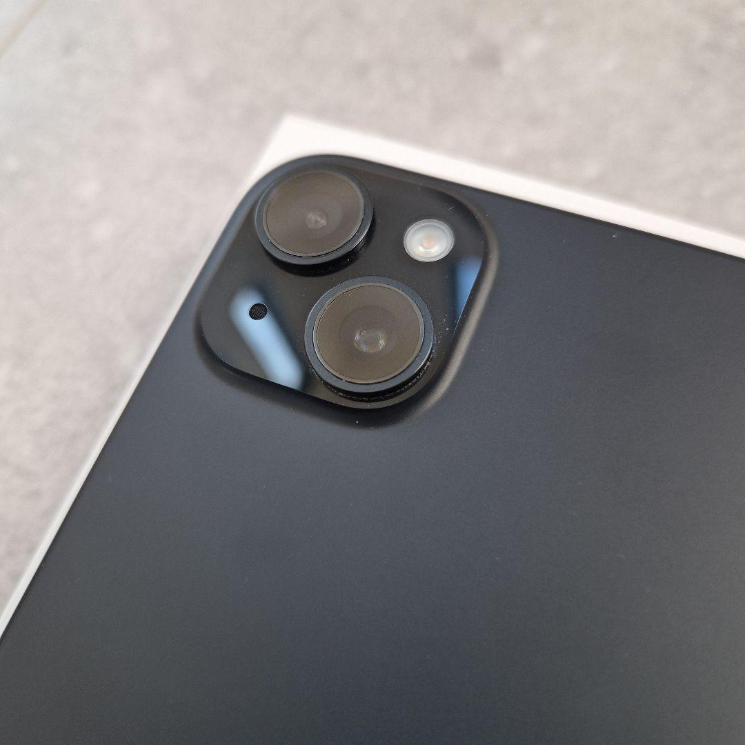 iPhone15 plus ブラックSIMフリー+純正アクセサリー付