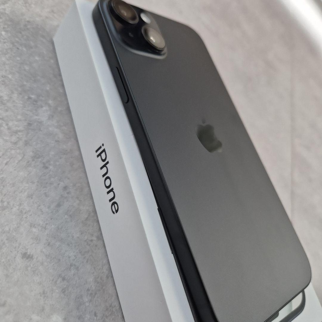 iPhone15 plus ブラックSIMフリー+純正アクセサリー付