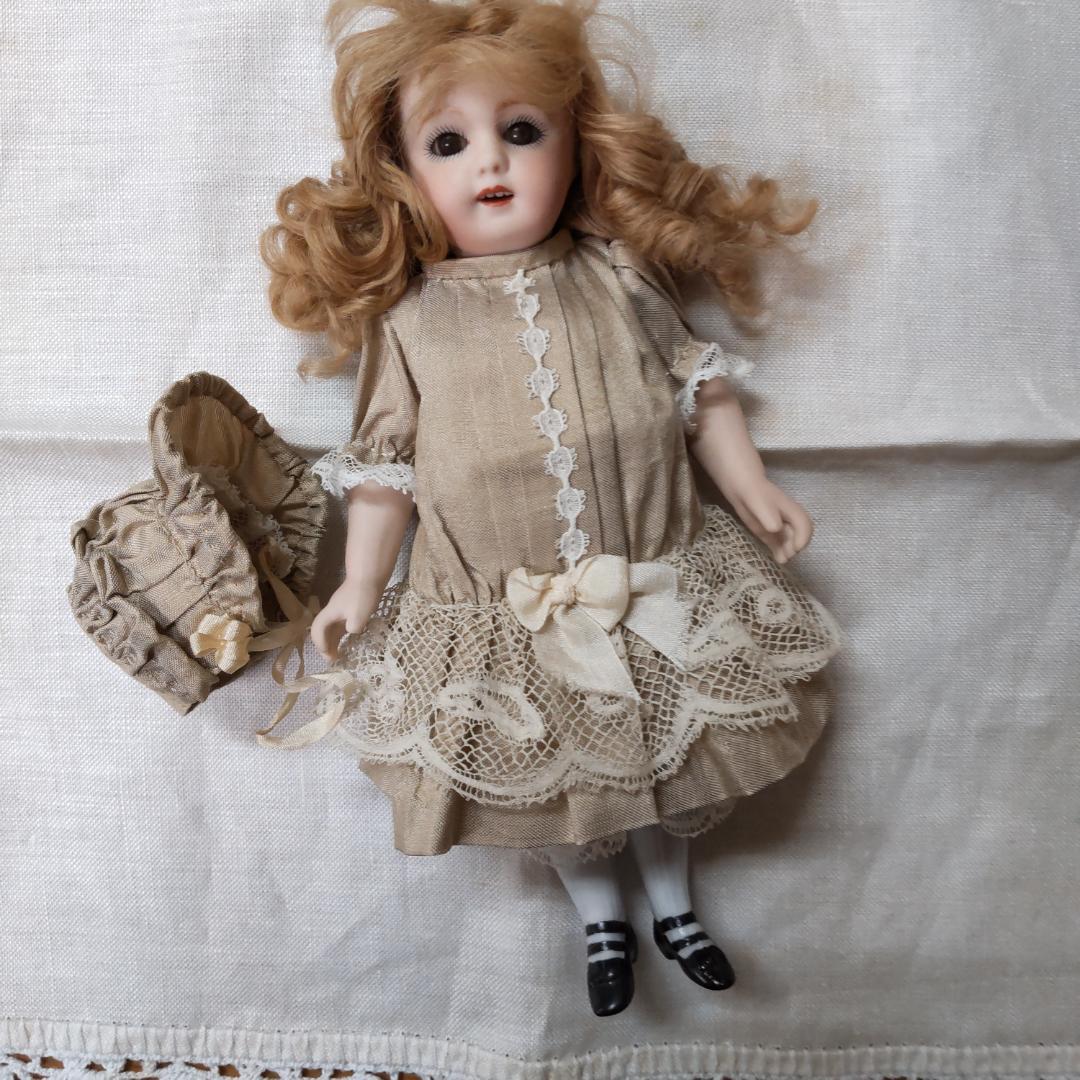 アンティークドール　リプロ　人形　海外作家　ビスクドール