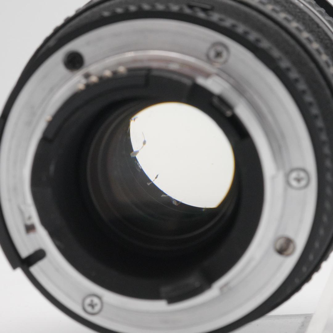 Nikon AF NIKKOR 20-35mm F2.8 D ニコン