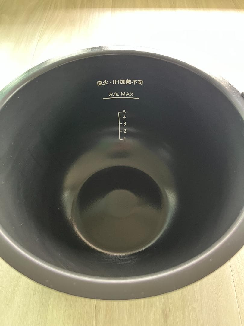 ヘルシオ　ホットクック　KN-HW24G-W