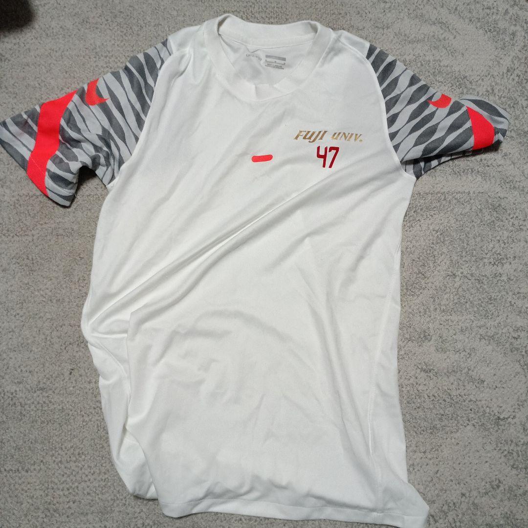 富士大学サッカー部　Nike サッカーTシャツパンツ