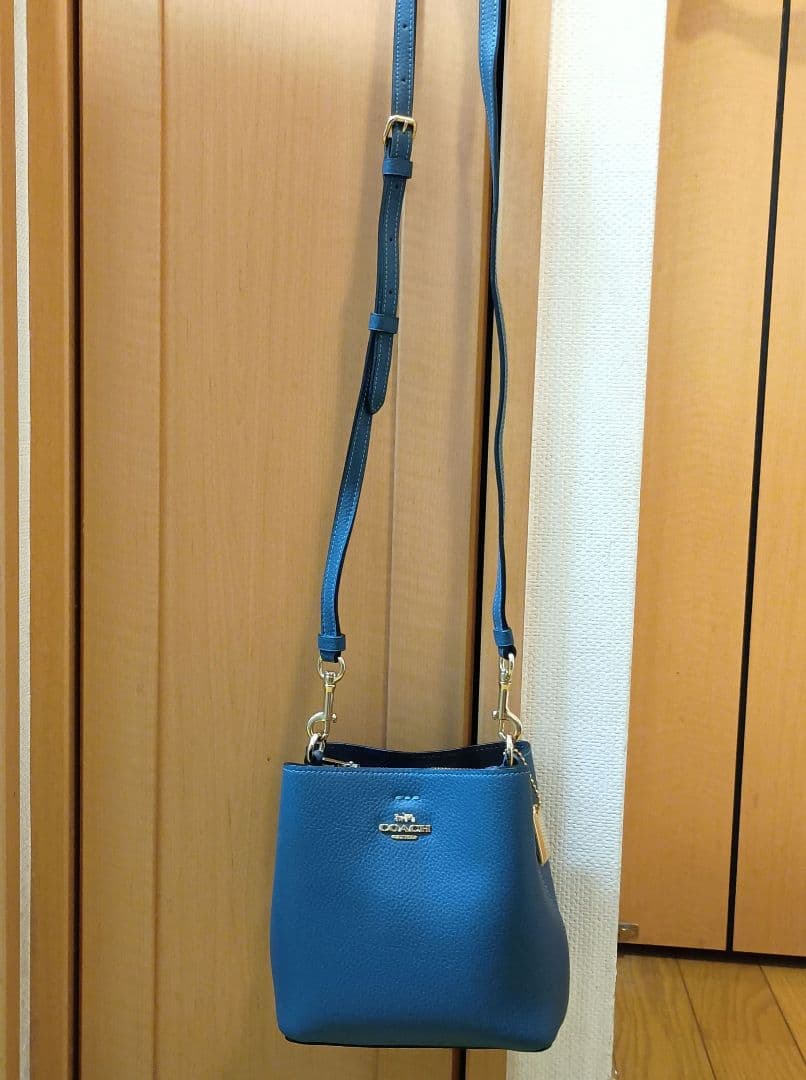 コーチ レザー スモールショルダーバッグ ブルー 青 COACH バケット