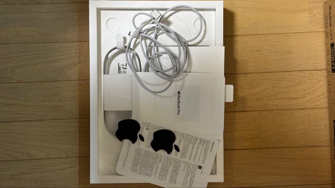 Macbook Pro M1 Pro 14インチ スペースグレイ 16/512