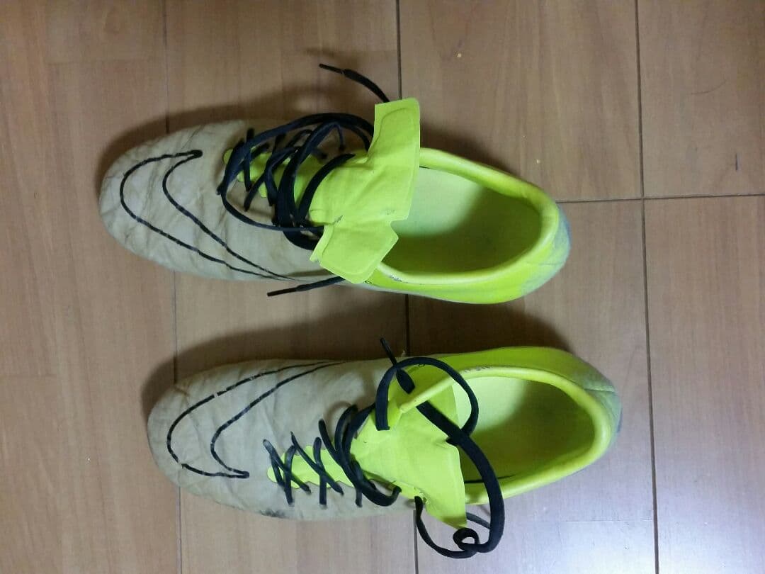 アディダス サッカースパイク