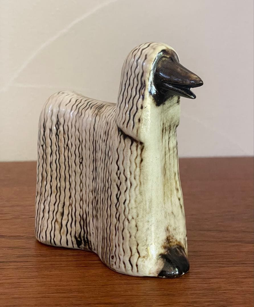 LISA LARSON　アフガンハウンド