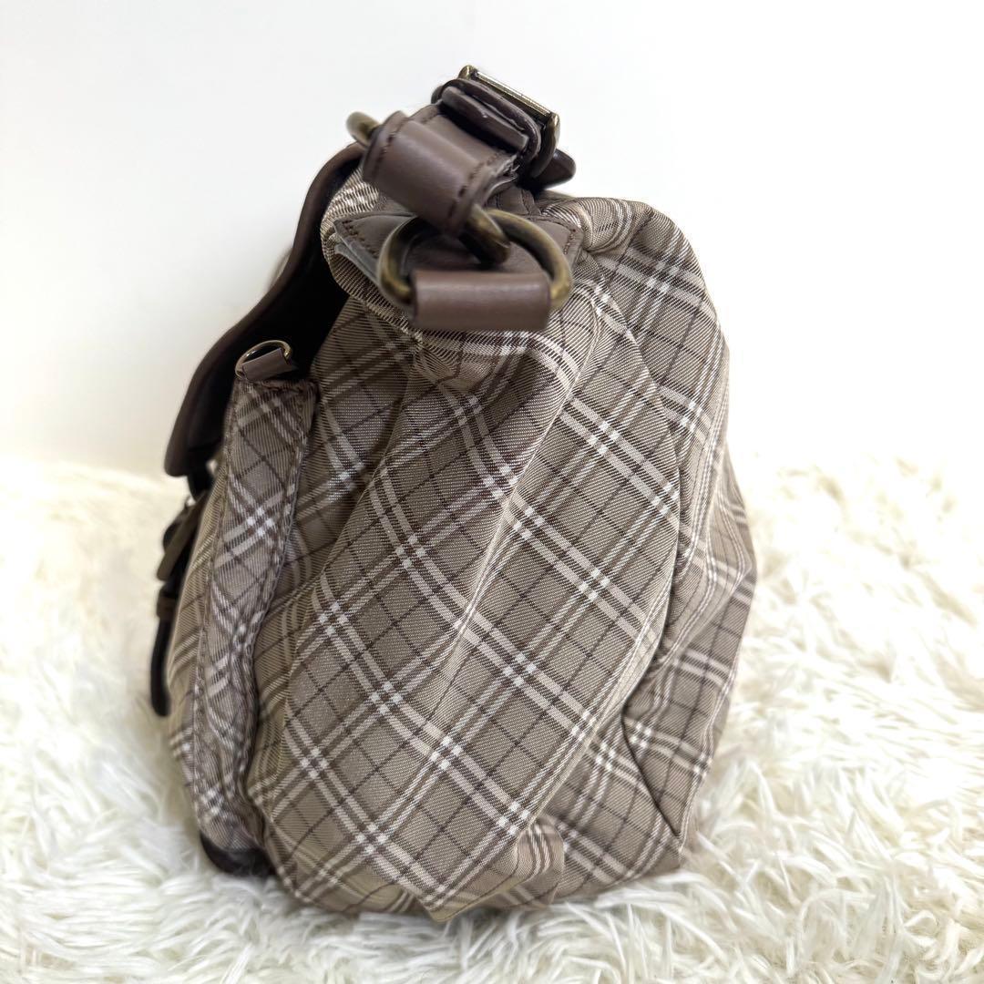 【新品同様】バーバリーブルーレーベル　ワンショルダー　バッグ　ロゴ