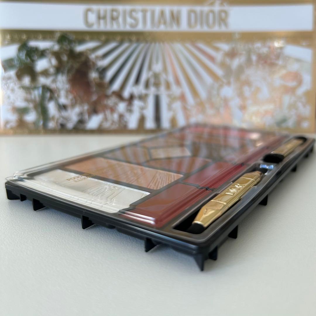 【訳あり】クチュール マルチユース パレット ホリデーコレクション 2025