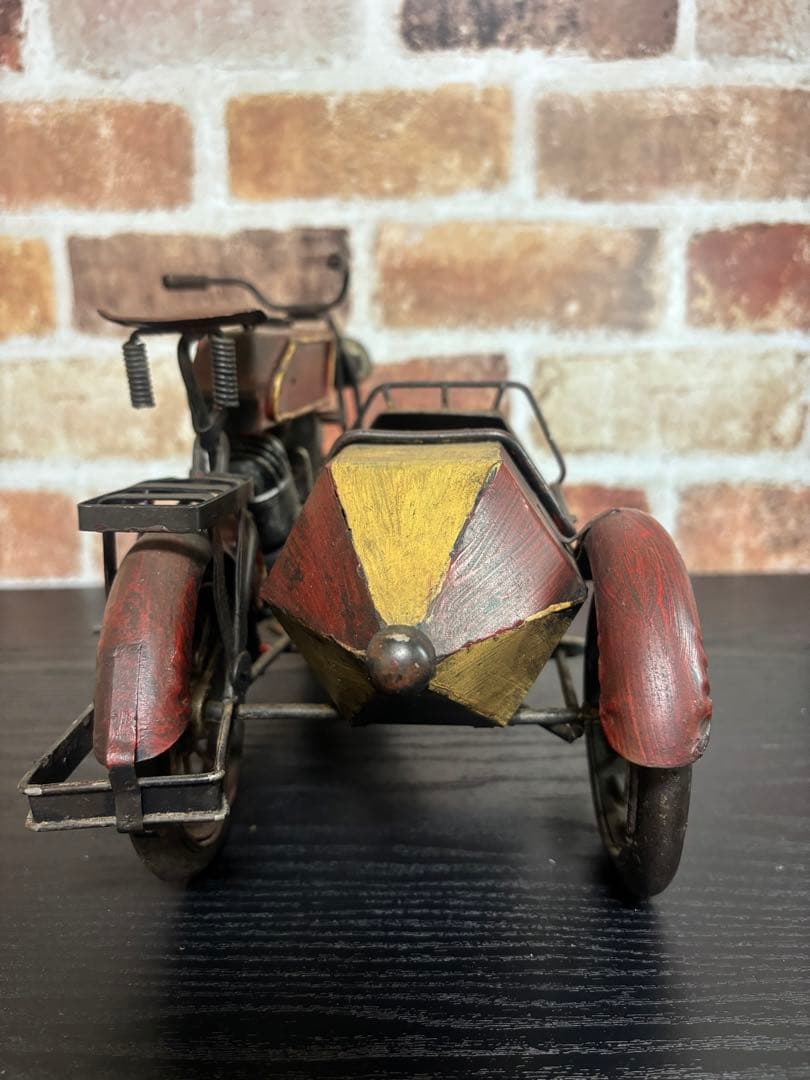 ヴィンテージ　ブリキ板模型オートバイ　サイドカー付き