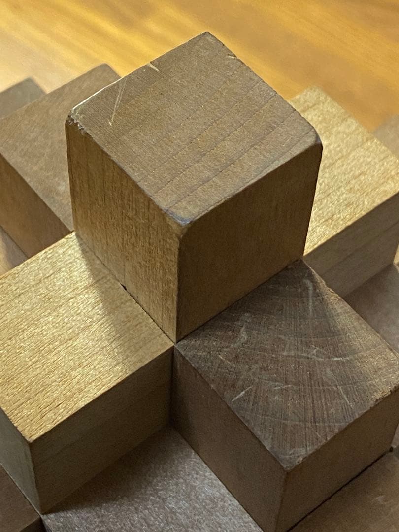 山中組木工房製作 51本型組み木