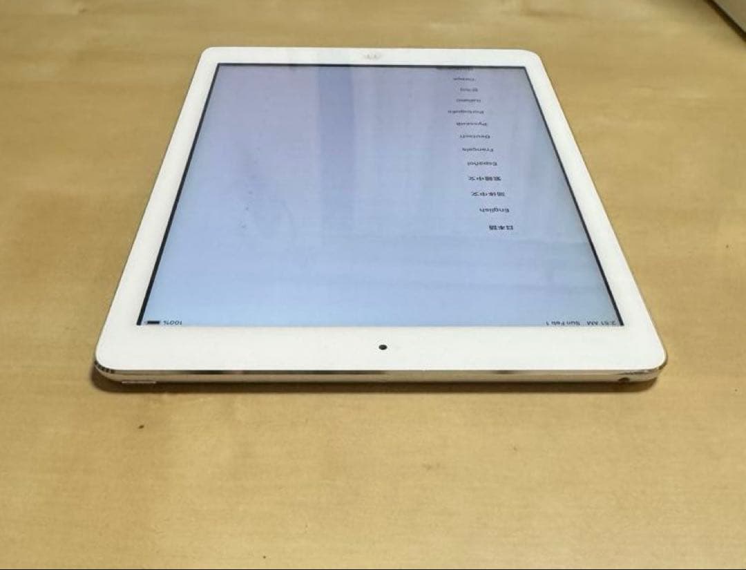 iPad Air 初代モデル　名前刻印あり　32GB WiFi シルバー