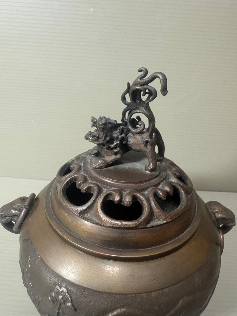 2078  銅製　鋳銅香炉　三足　獅子