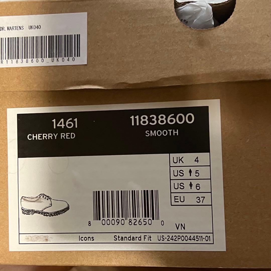 Dr. Martens 3ホール　cherry red