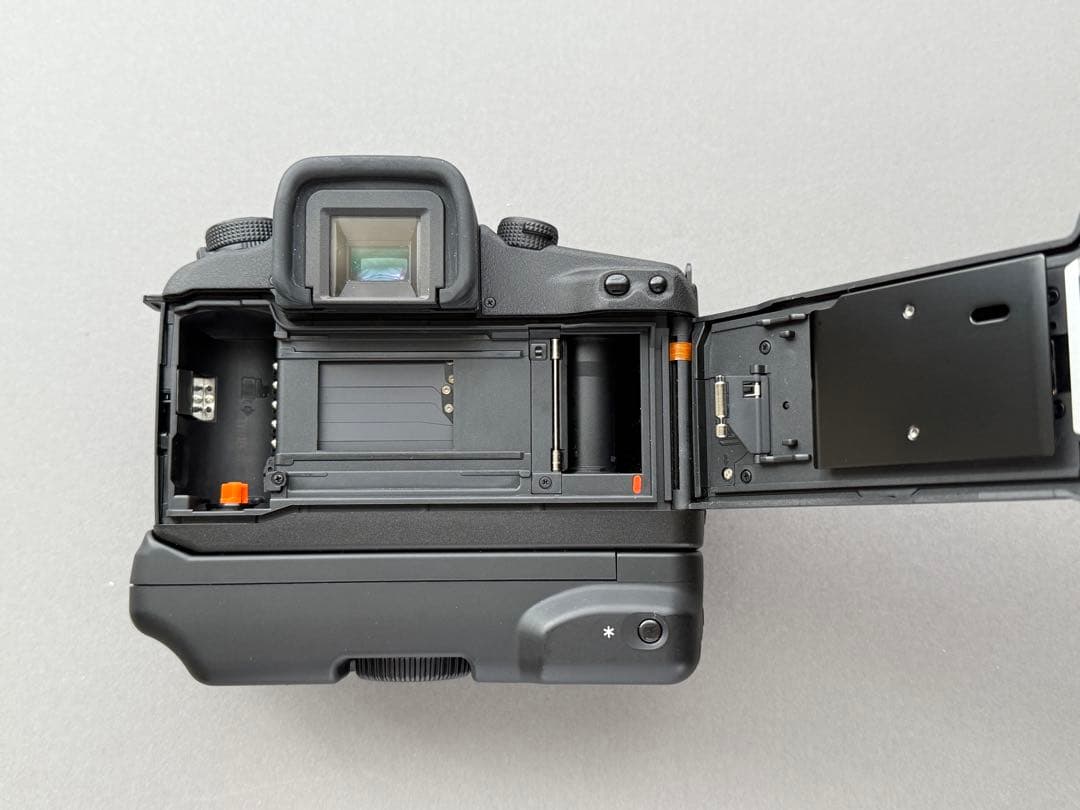 【美品・元箱あり】CANON EOS 7s ボディ バッテリグリップ付き