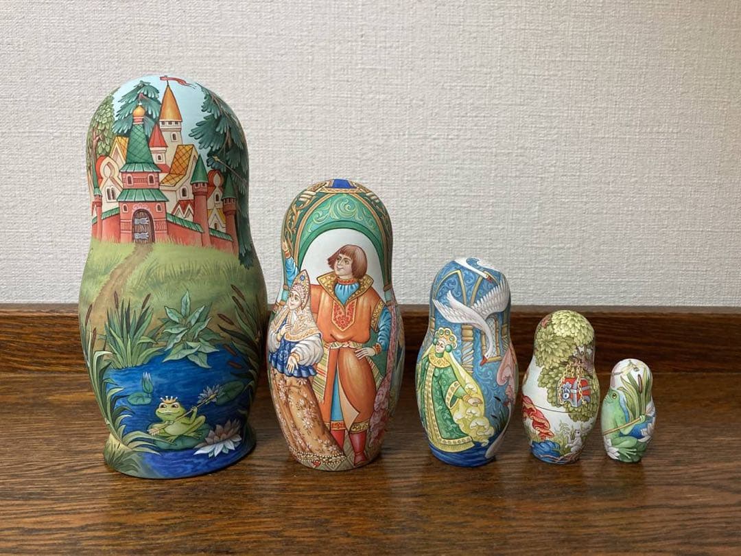 ロシア雑貨☆民話マトリョーシカ「蛙の王女」(5P)コブロフ工房