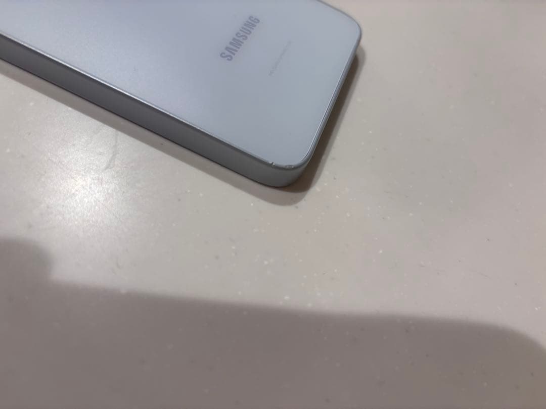 Samsung Galaxy A25 5G ホワイト