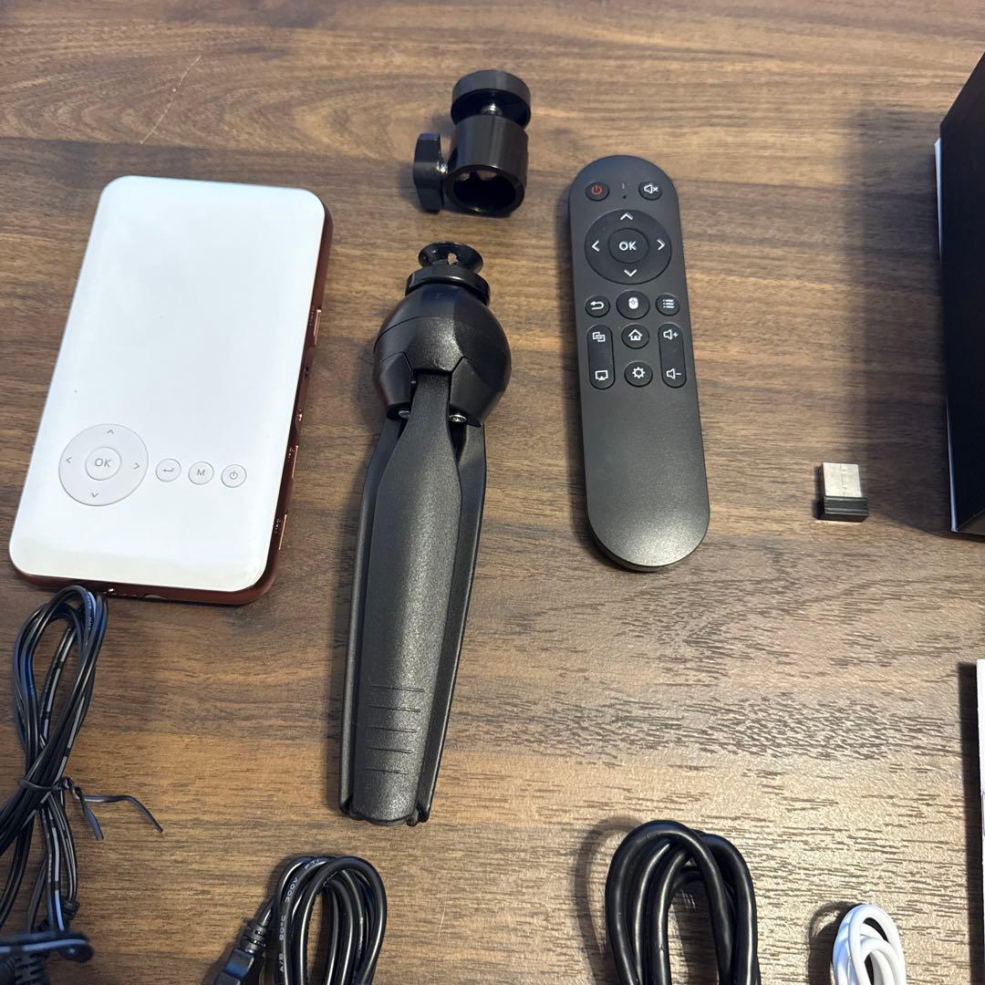 UENO-mono KABENI ミニスマートプロジェクター 本体