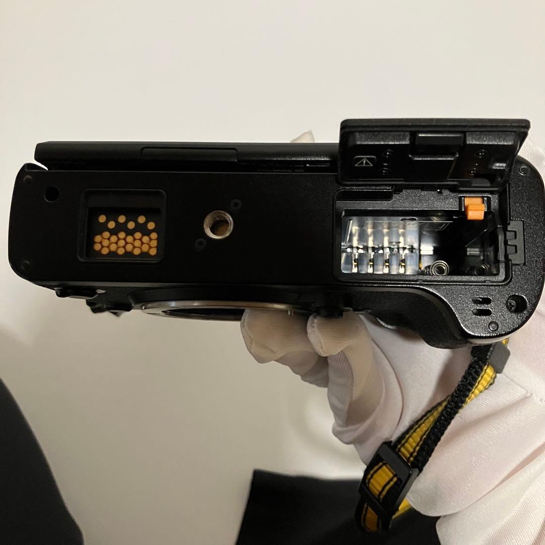 フジフィルム　Fujifilm X-T3 本体 充電器・microSD付き