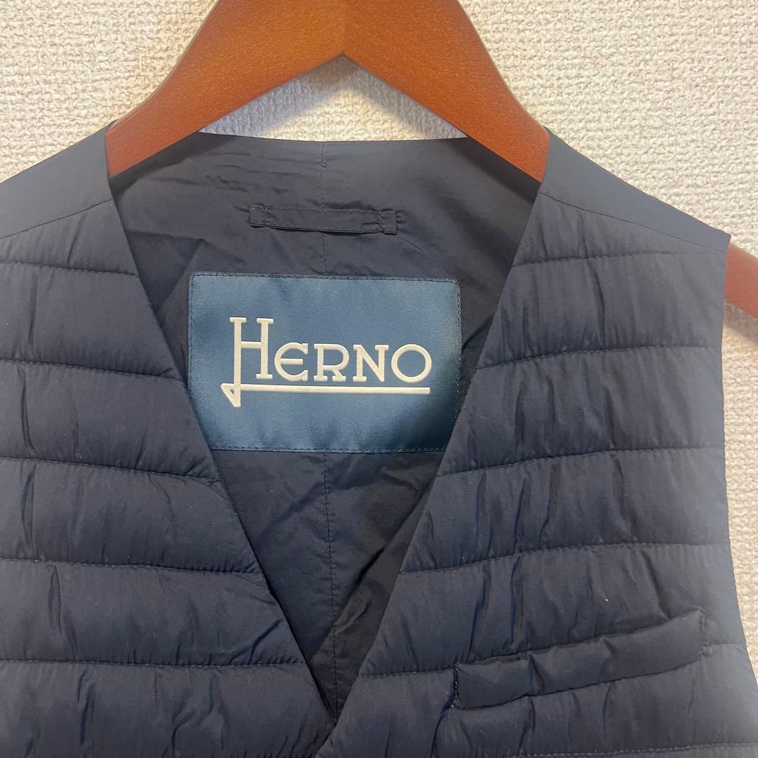 美品　国内正規品　ヘルノ / HERNO / ダウン ジレ　ブラック　44